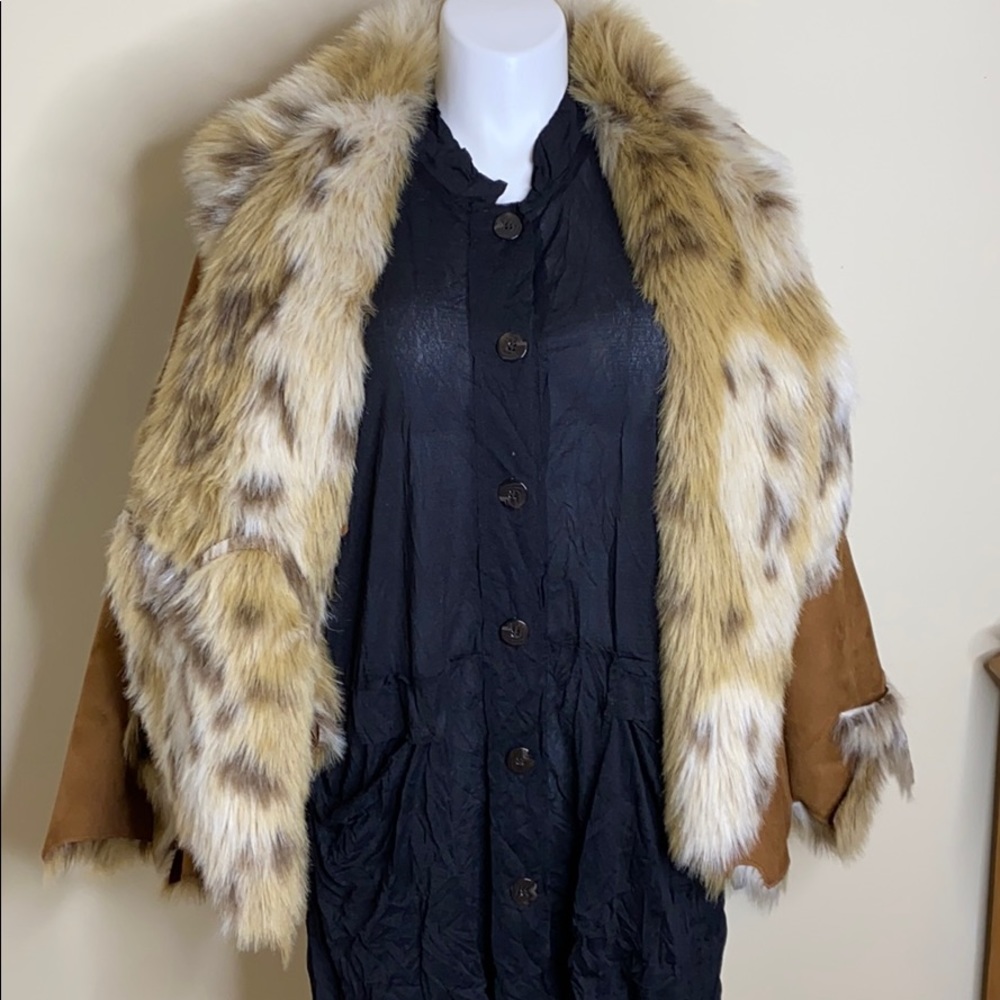 Donna Salyers Fabulous Furs Jacket ONE LEFT!! - Picture 4 of 8